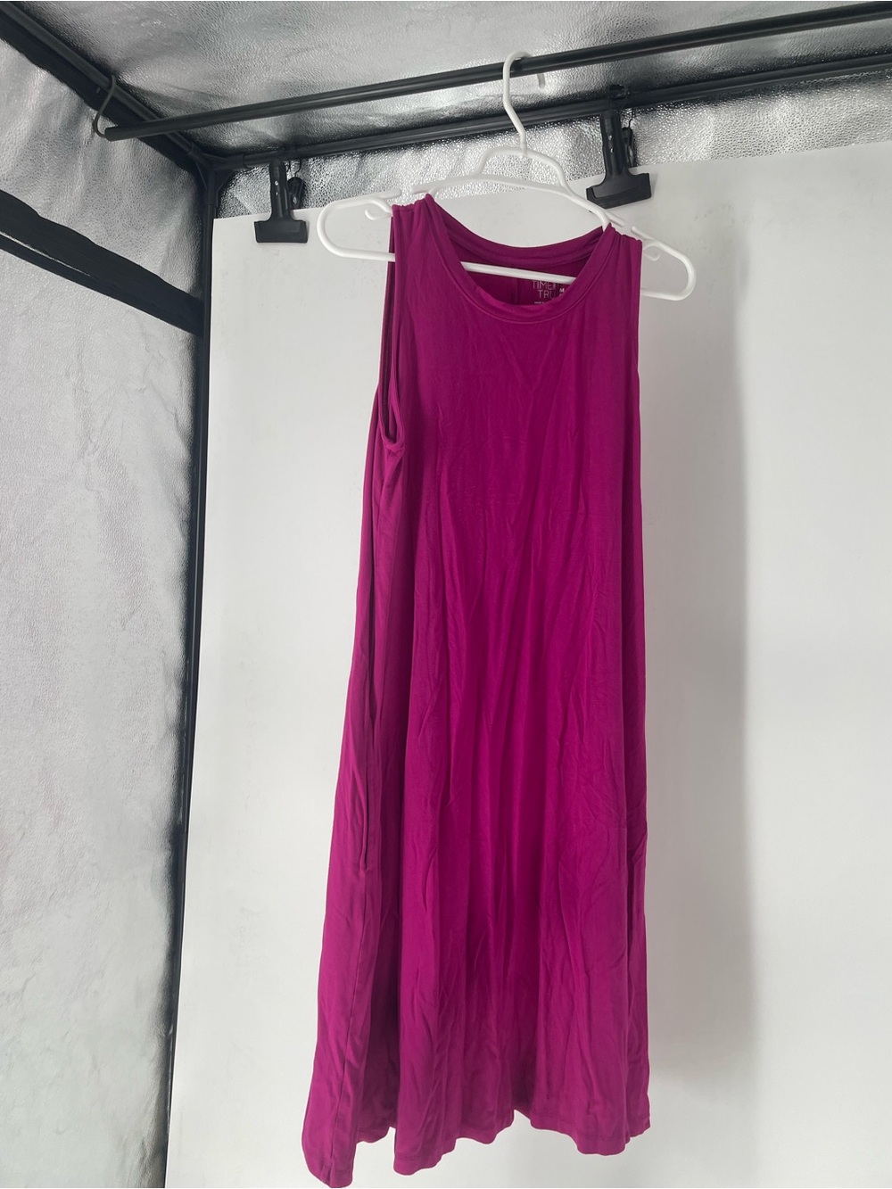Women’s size medium 8-10 Sleeveless a-line dress has pockets
